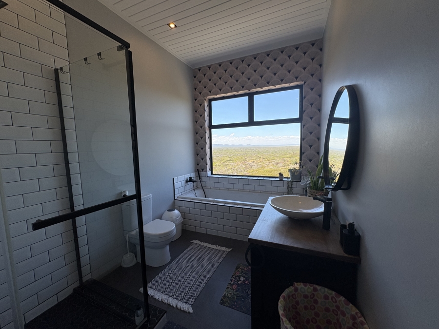 5 Bedroom Property for Sale in Pearl Bay Western Cape